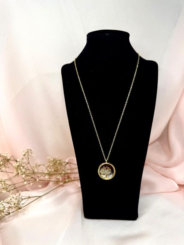Collar Hera