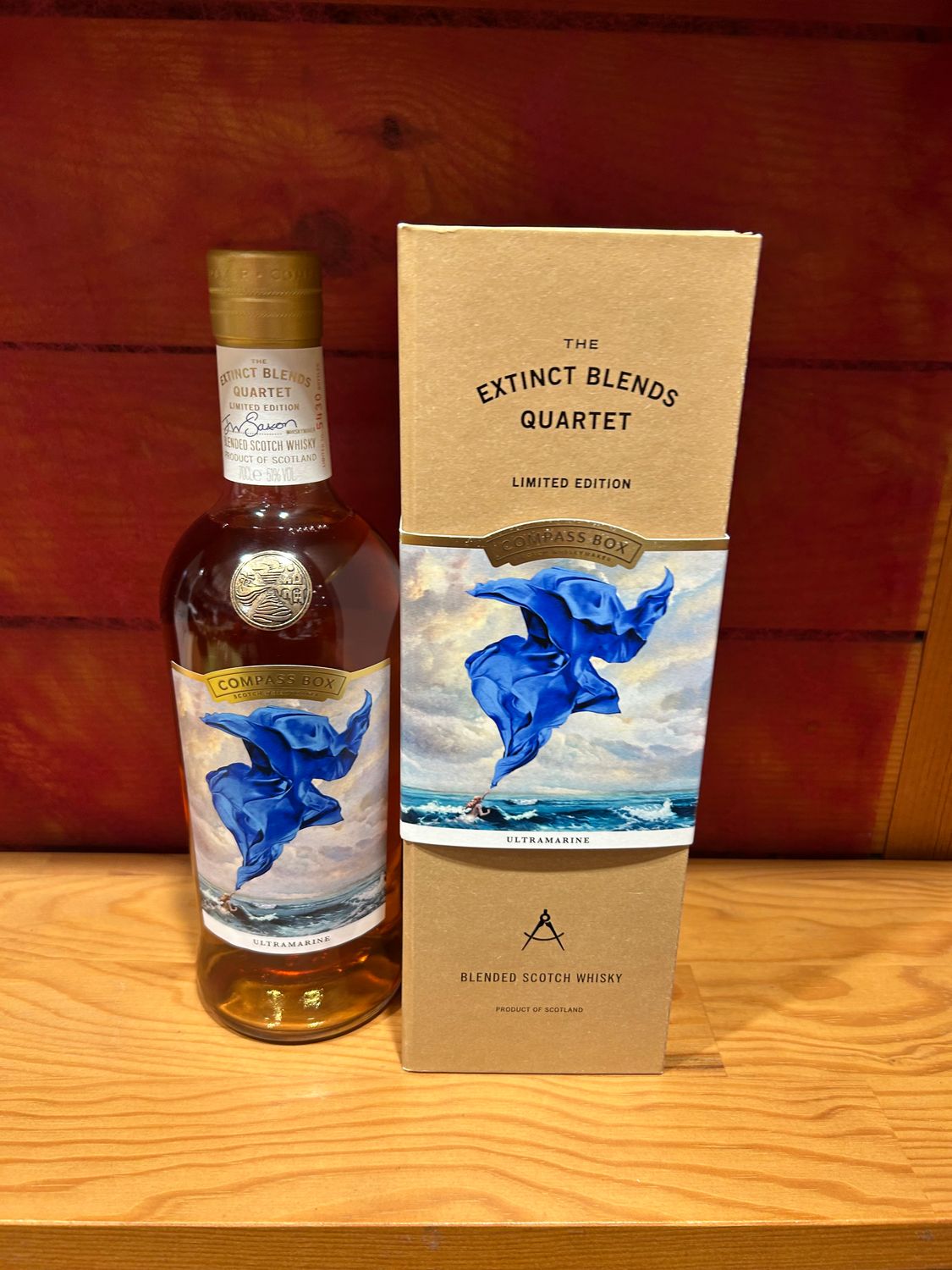 Extinct blends quartet Ultramarine compass box