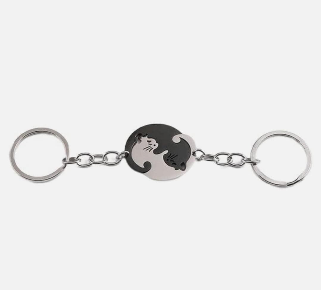 ​Yin Yang Interlocking Cats Keychain20