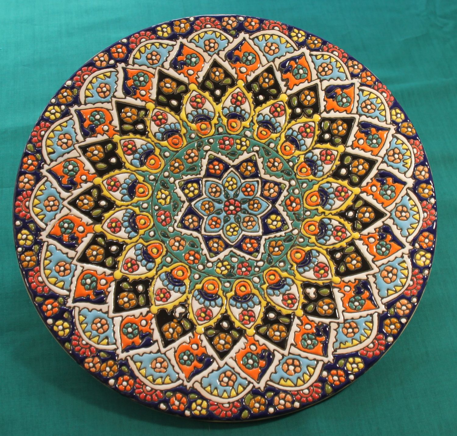 Grüner Stern - Teller mit 30cm Durchmesser