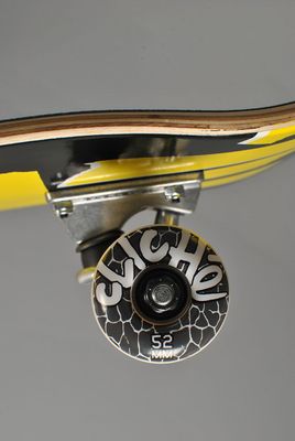 Cliché Scotch Black Yellow | Skateboard complet 7.875″