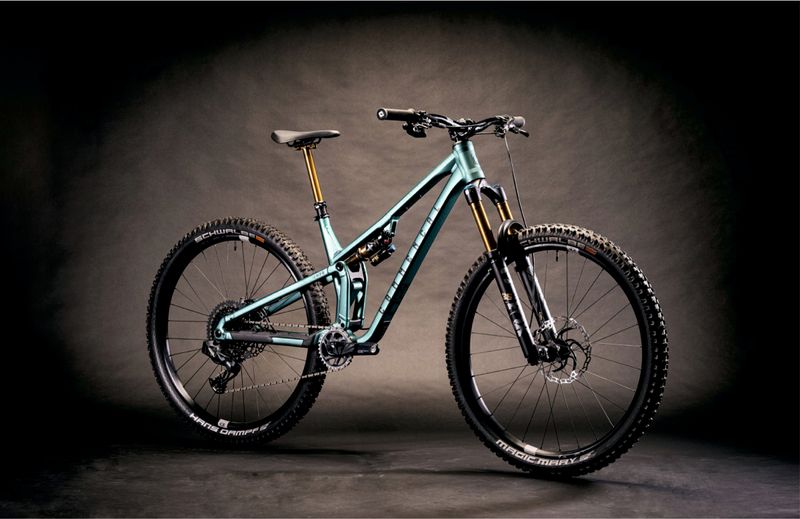 COMMENCAL T.E.M.P.O. ALC ACID LAKE Unique.