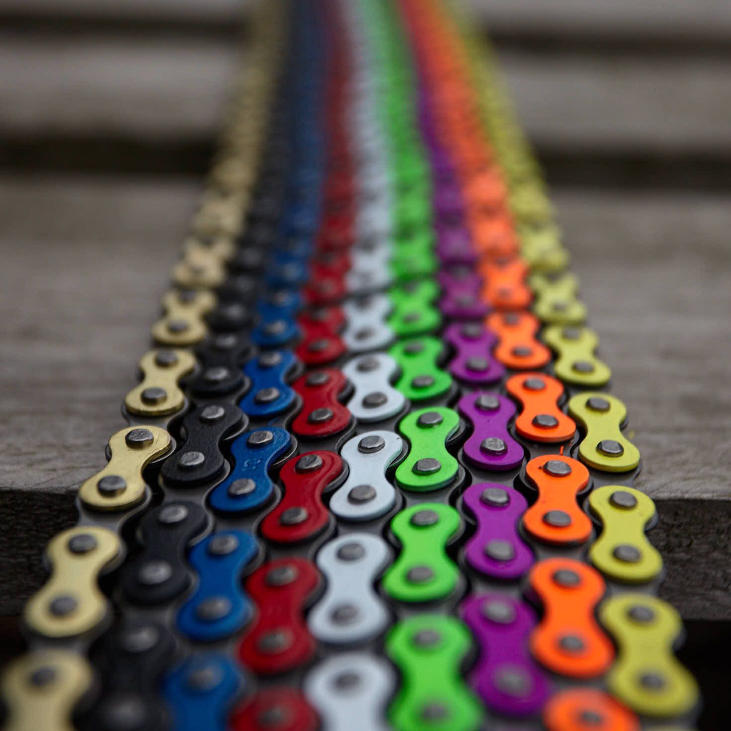 Chaîne BMX KHE - 112 Maillons (Édition Couleur)