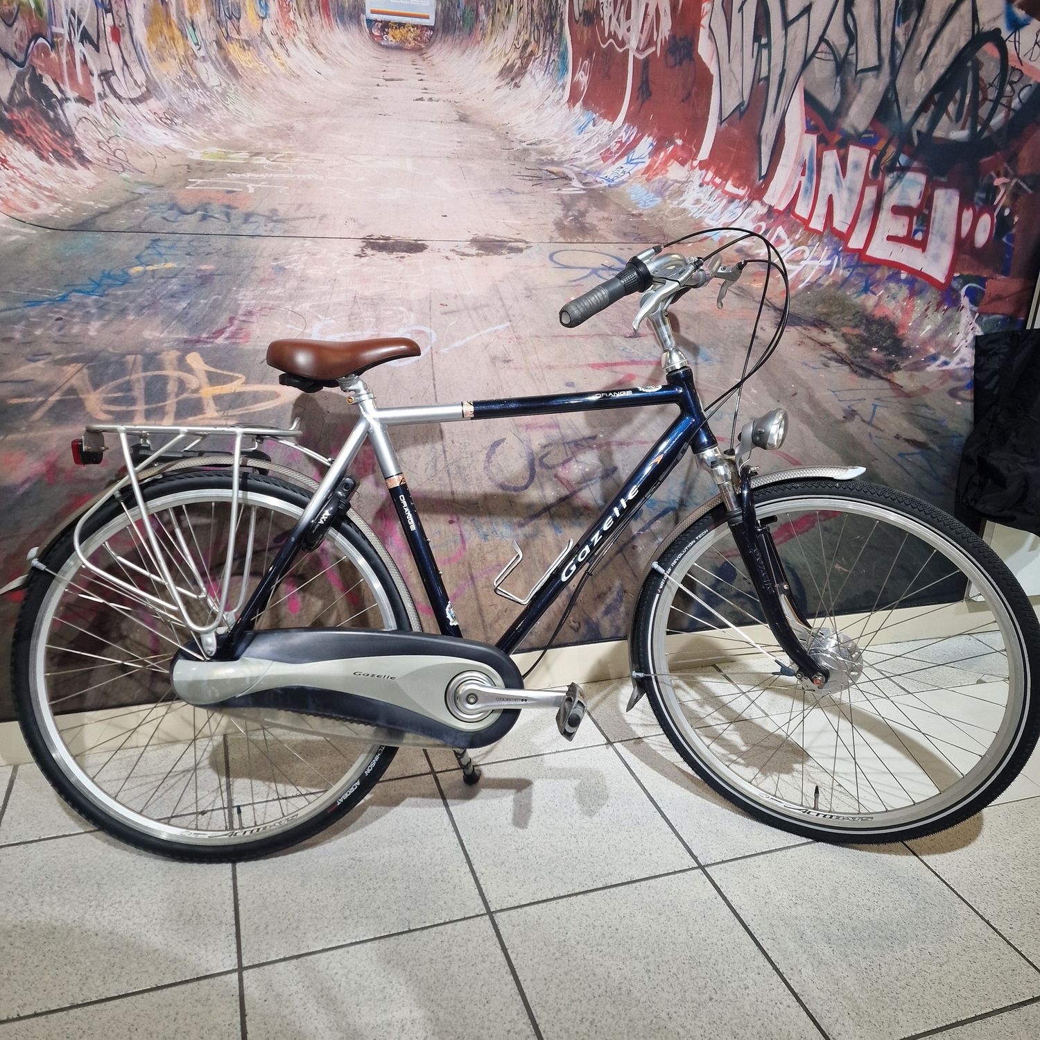 Gazelle Orange – Le Vélo Hollandais par Excellence – Cadre Homme