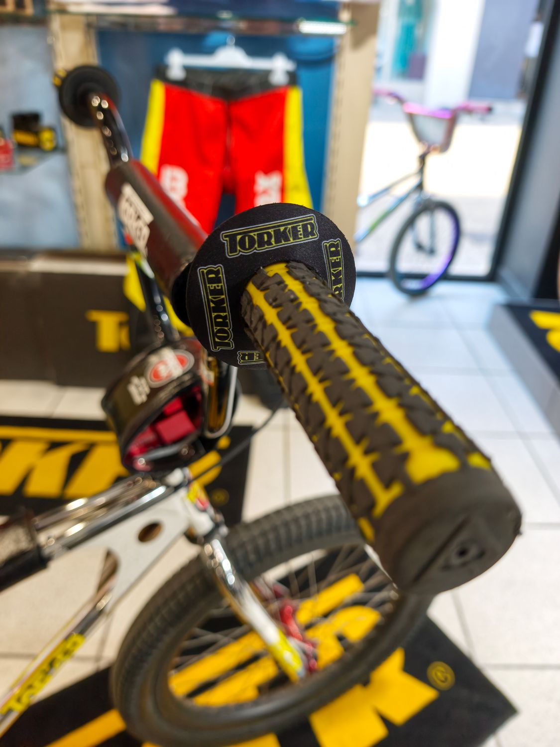 Donuts de poignées BMX Torker MX noir  4 logos