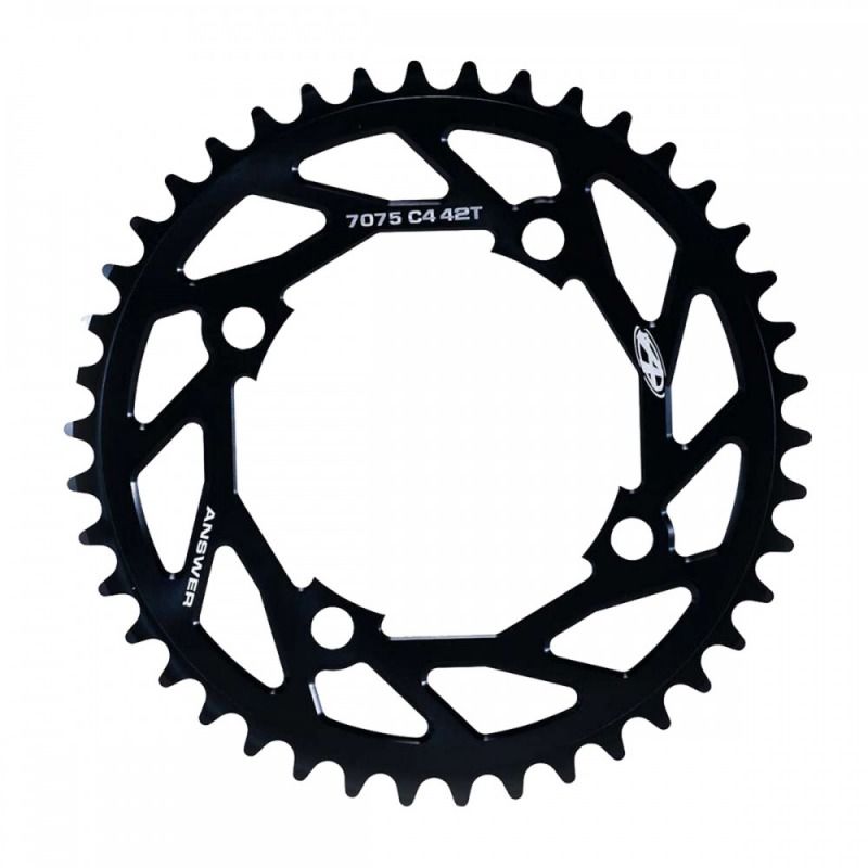Couronne ANSWER Typhoon 104 mm – Noir – 44 dents