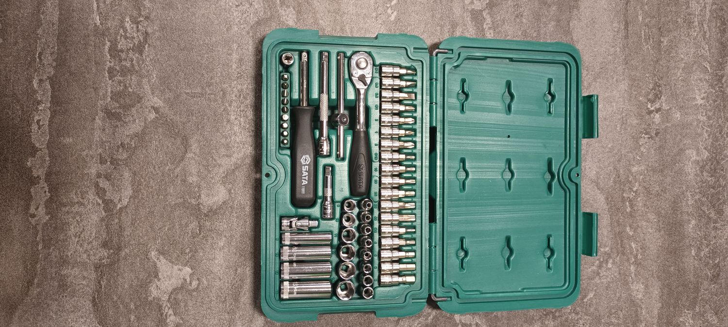 ZESTAW 52 KLUCZY NASADOWYCH 1/4&quot; METR.
