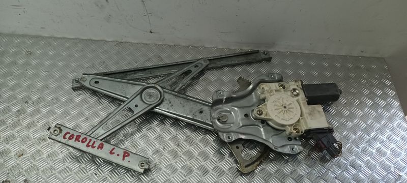 PODNOŚNIK MECHANIZM SZYB LEWY PRZÓD COROLLA E12 OE. EU. 0130822031 BOSCH