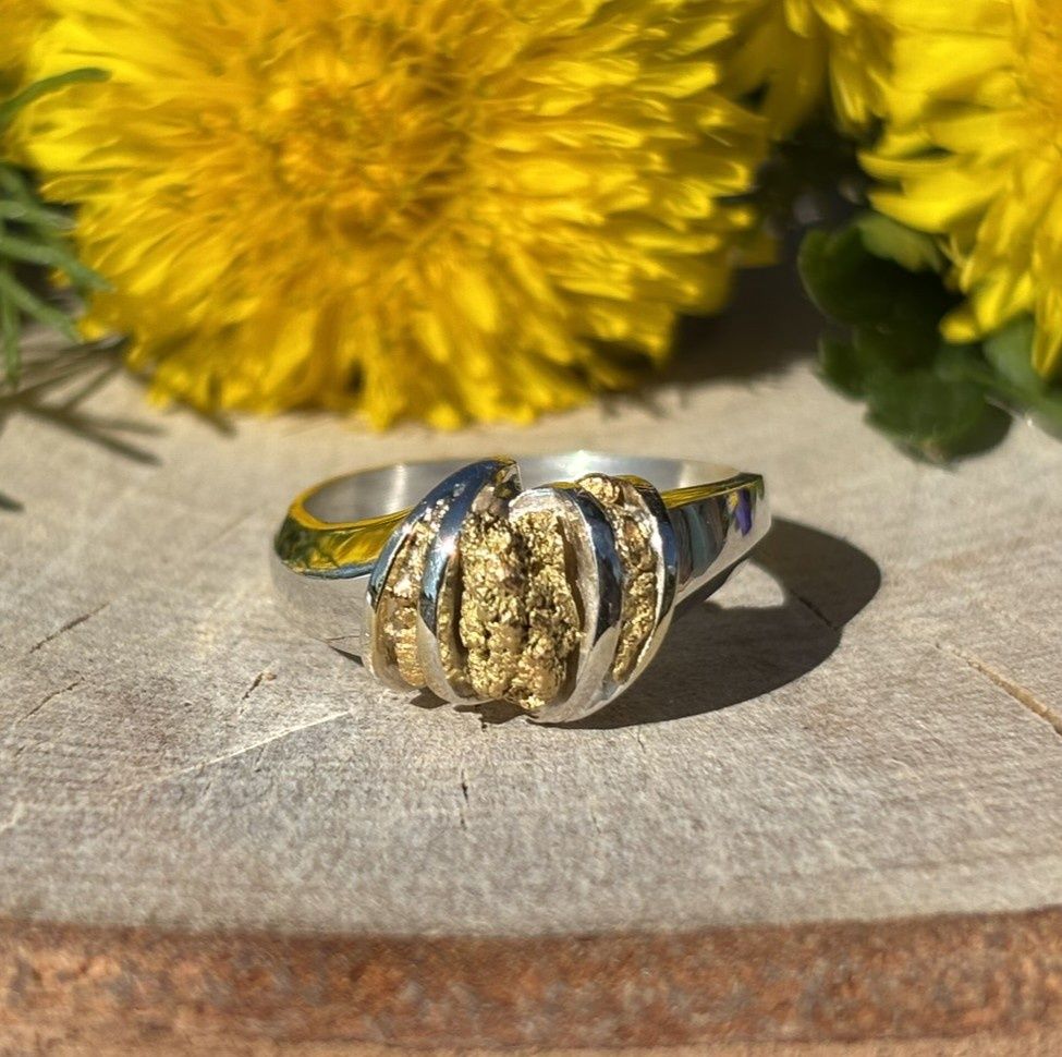 Sterling Silver Nugget Cradle Ring - 4.6g