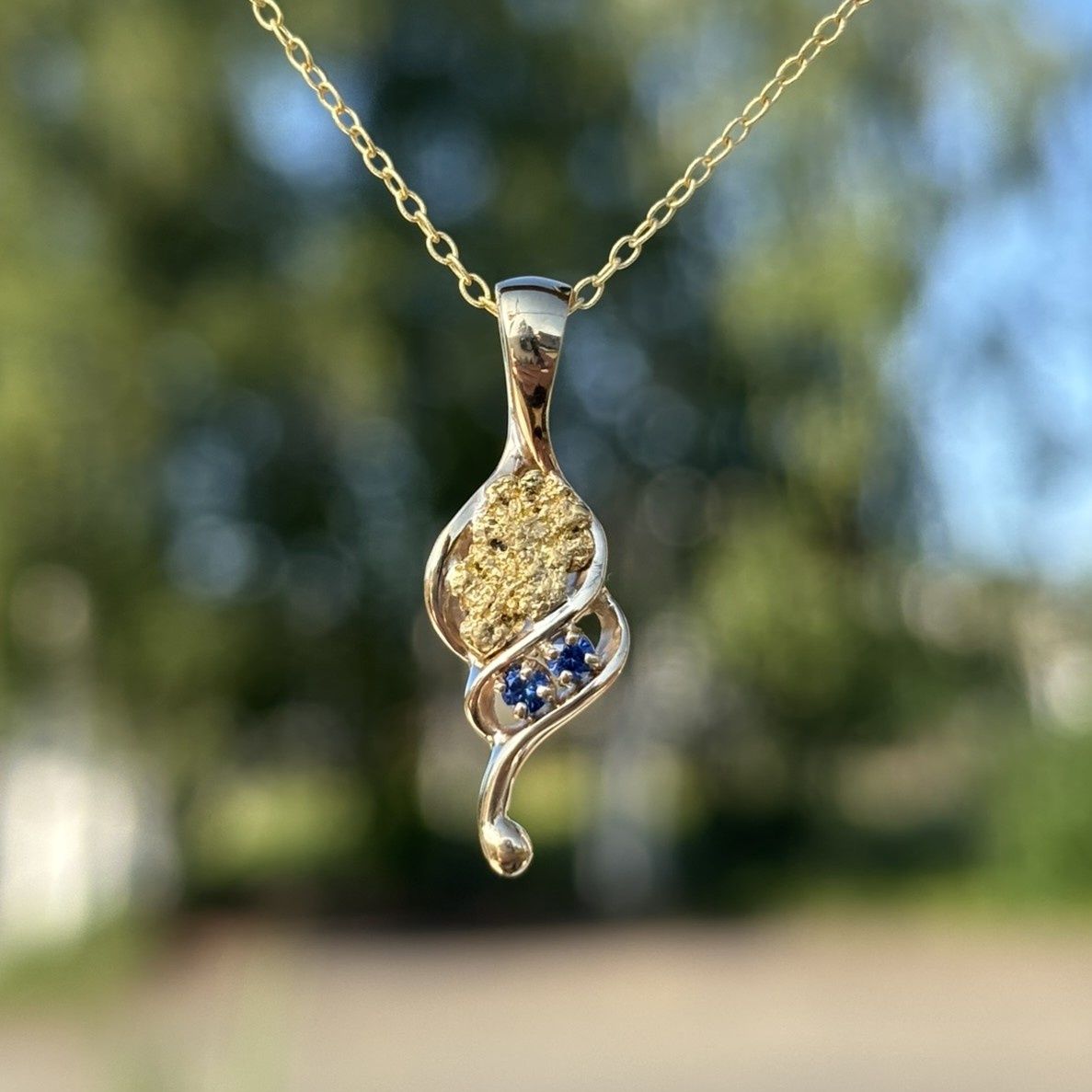 14k Northern Drift - Sapphires
