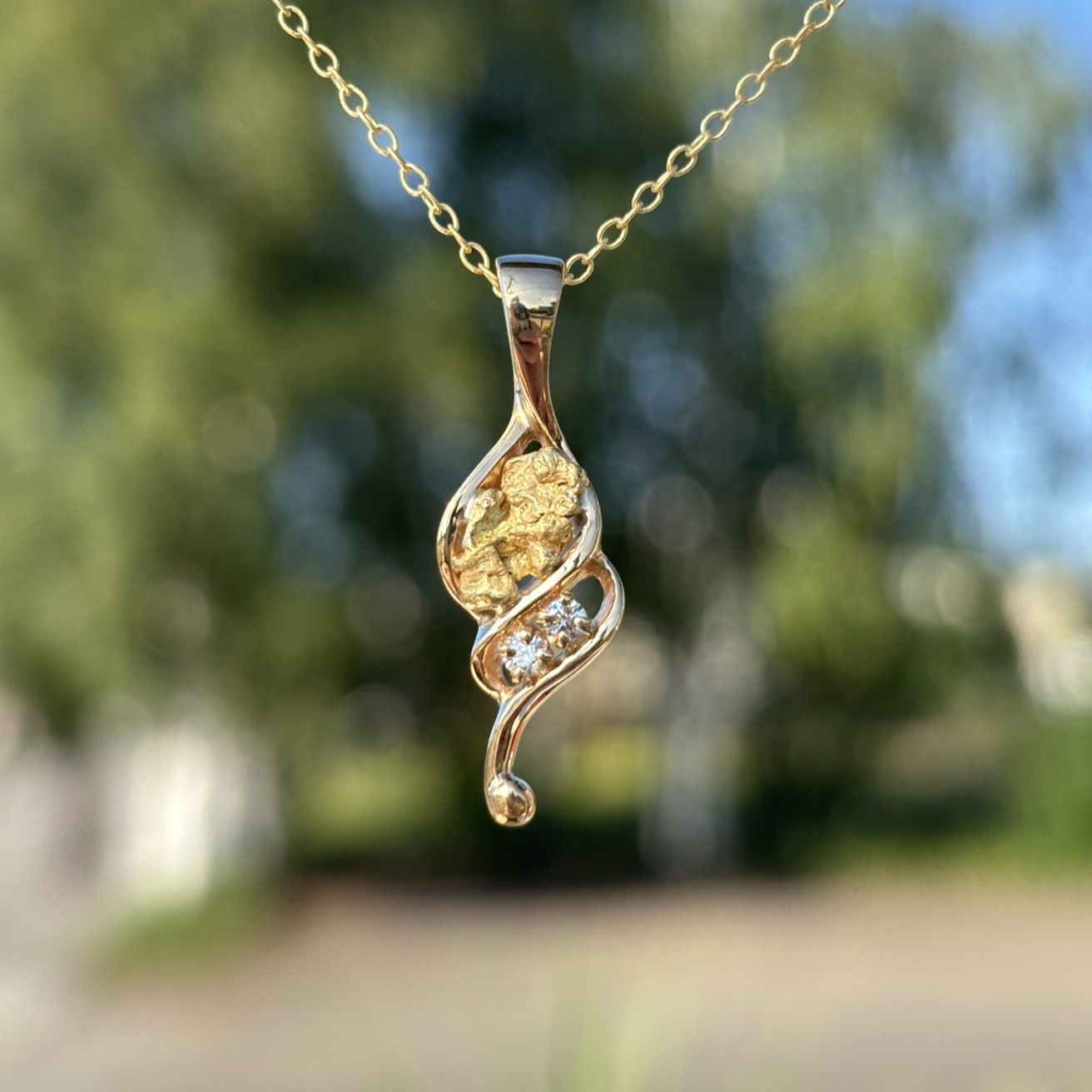 14k Glacier Drift - .06 ctw
