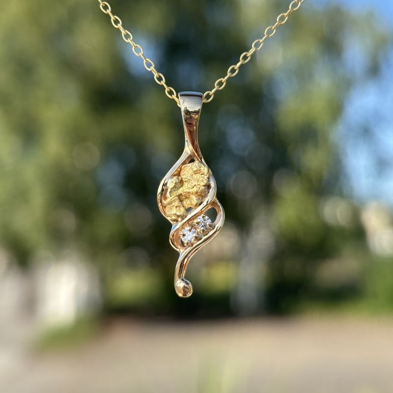 14k Glacier Drift - .06 ctw