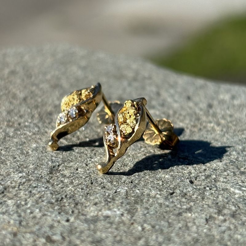 14k Glacier Leaf - .06 ctw