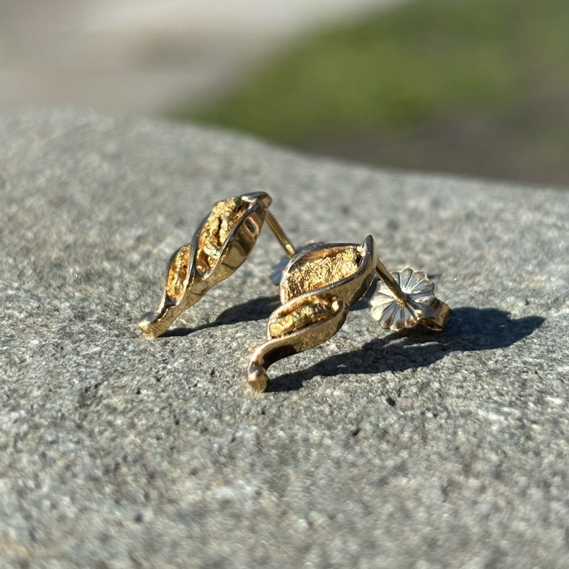 14k Golden Leaf Earrings
