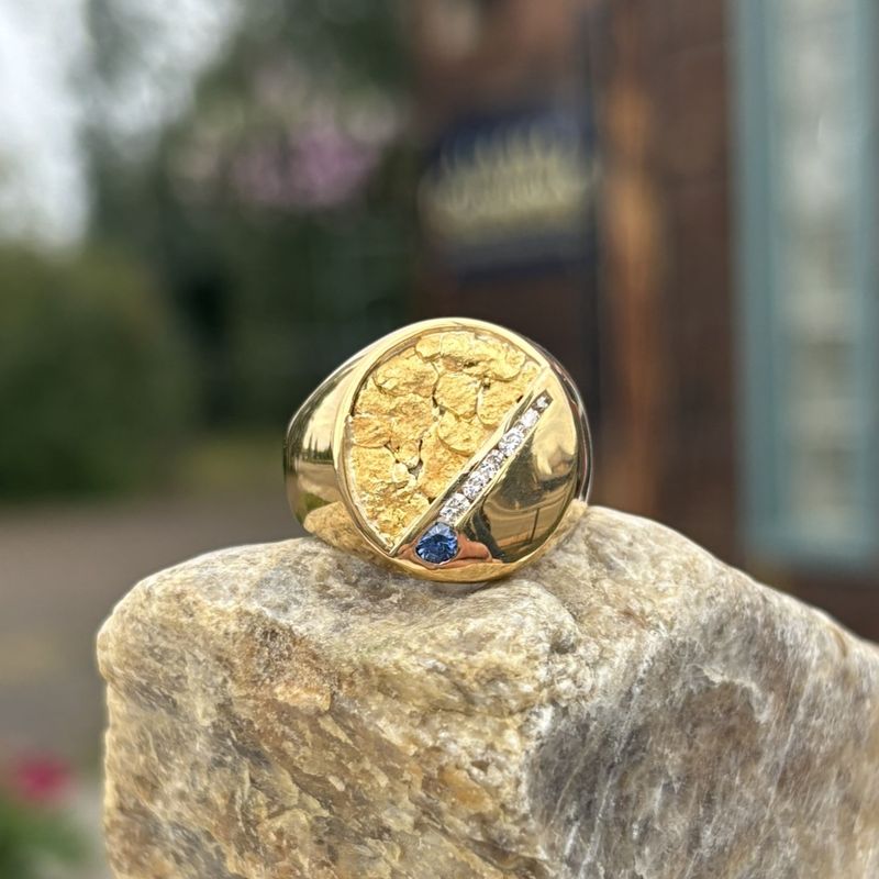 14k Northern Signet