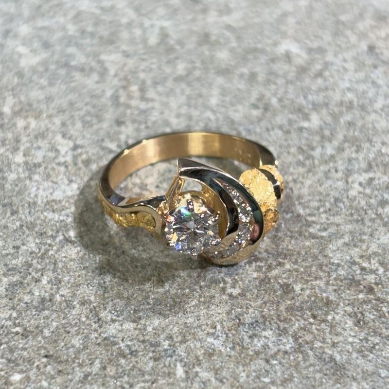 14k Diamond and Nugget Swoop Ring