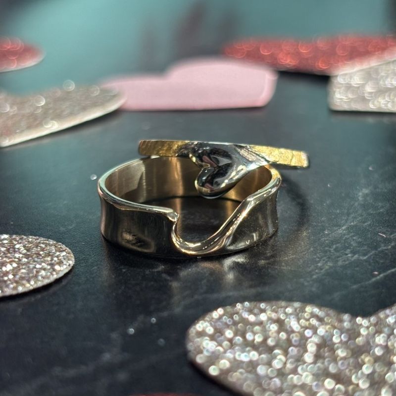 14k Interlocking Heart Ring Set