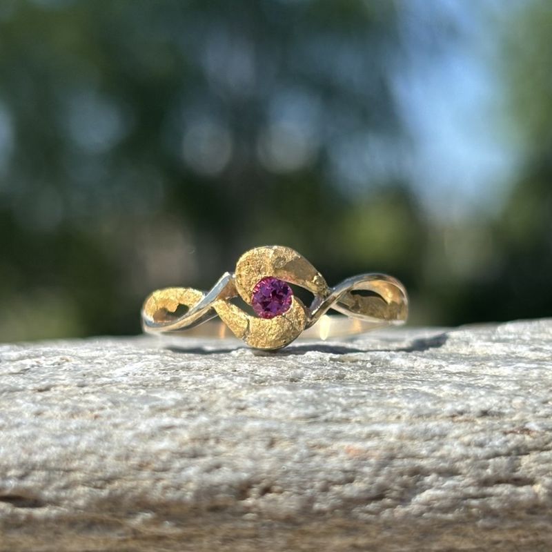 14k Crimson Embrace Ring
