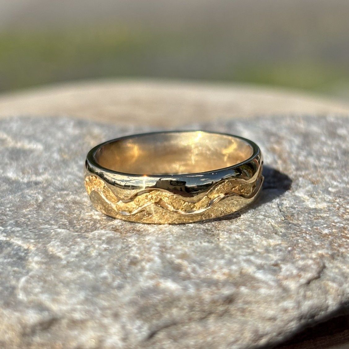 14k Nugget River Band