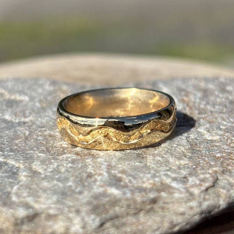 14k Nugget River Band
