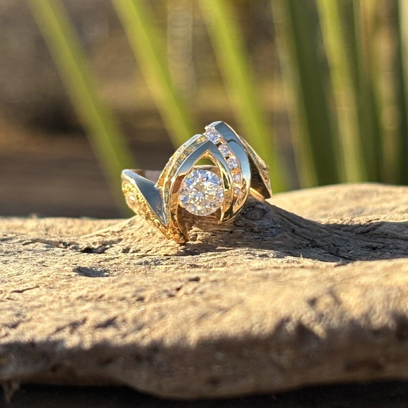 14k Golden Brilliance
