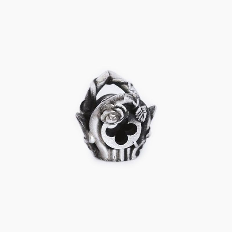 GOTHIC ROSE