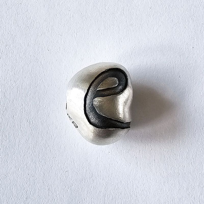 Pebble E