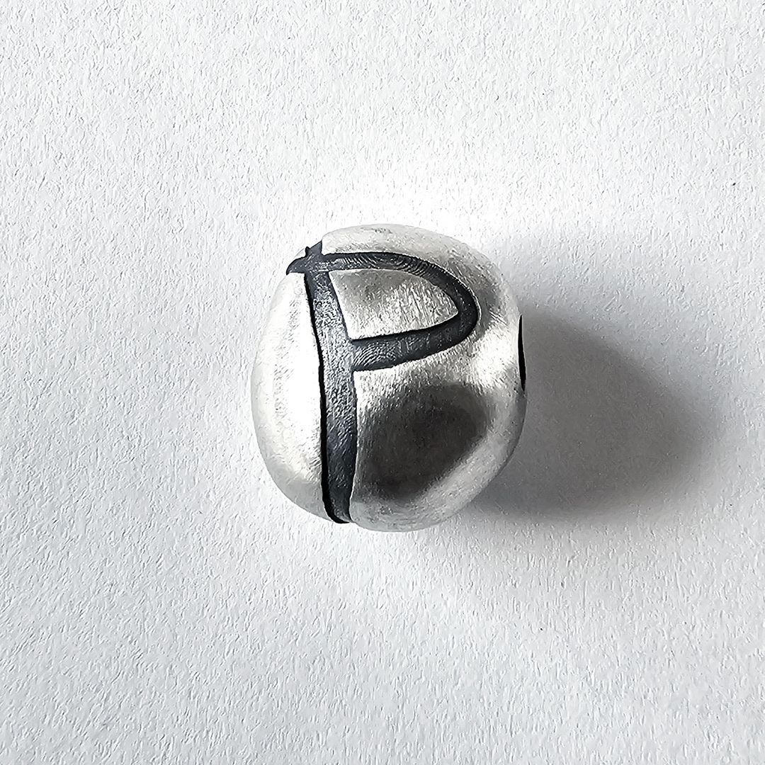 Pebble P