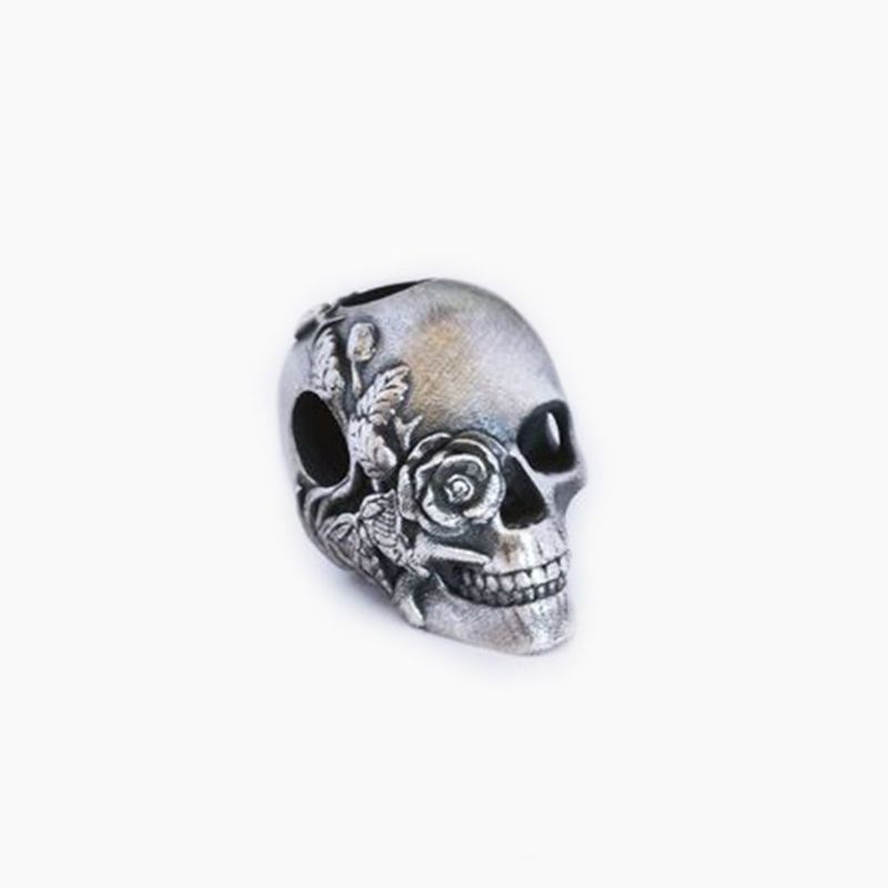 SKULL AND ROSES
