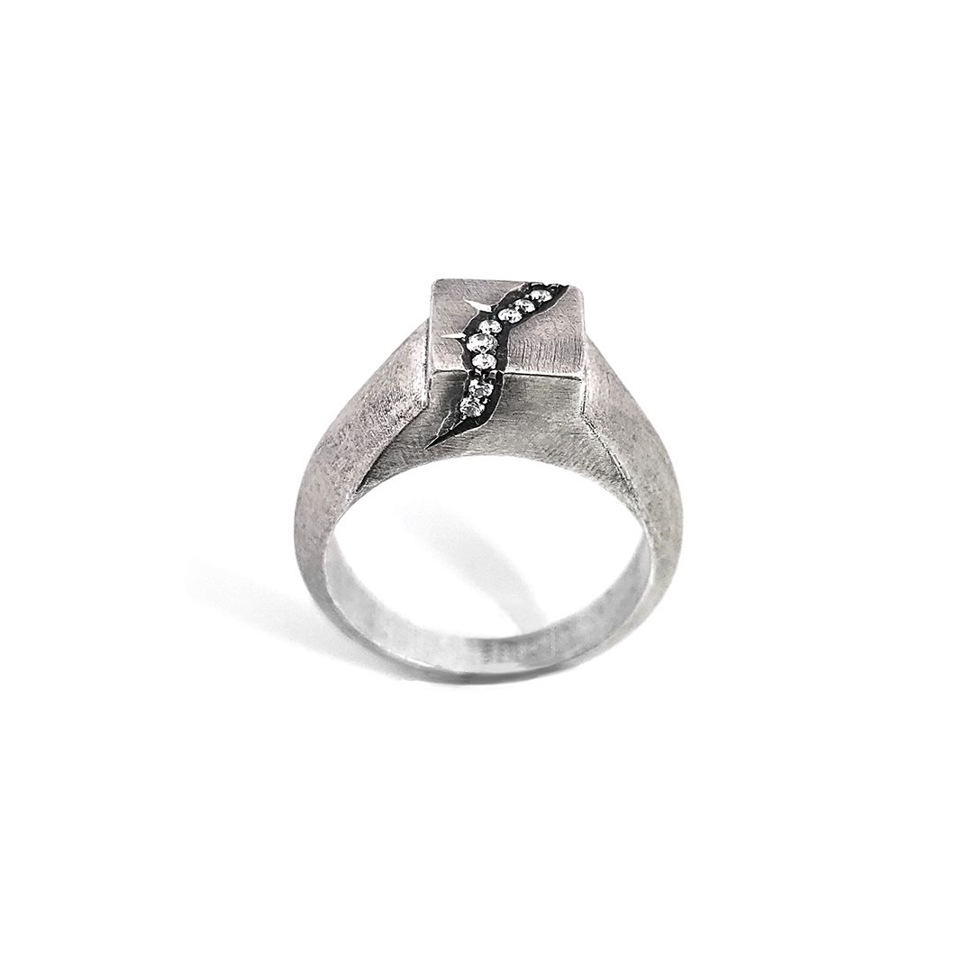 SQUARE SIGNET RING