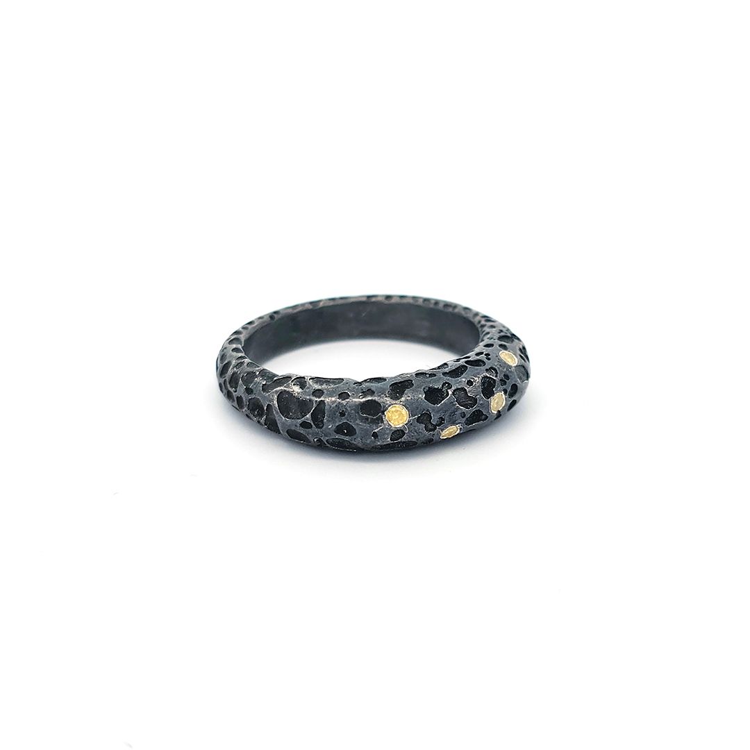 LAVA SIGNET RING