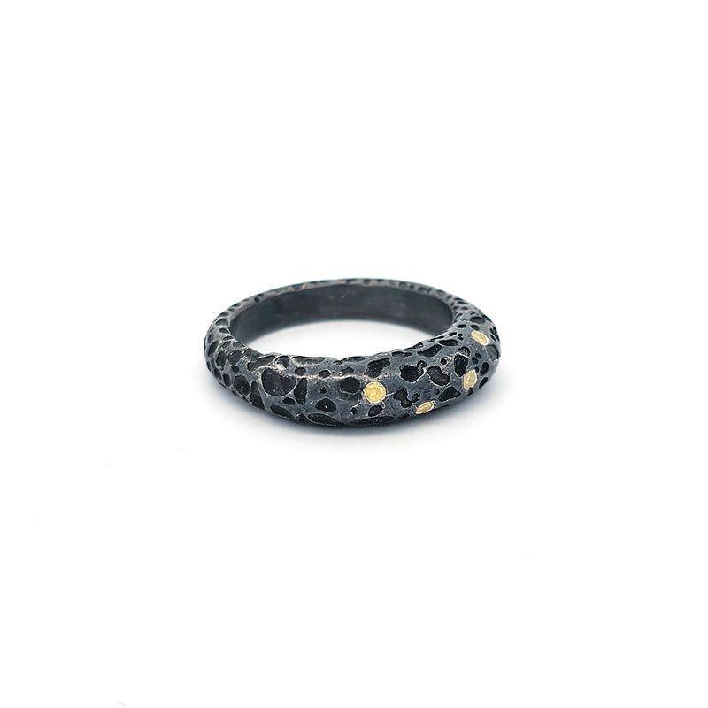 LAVA SIGNET RING