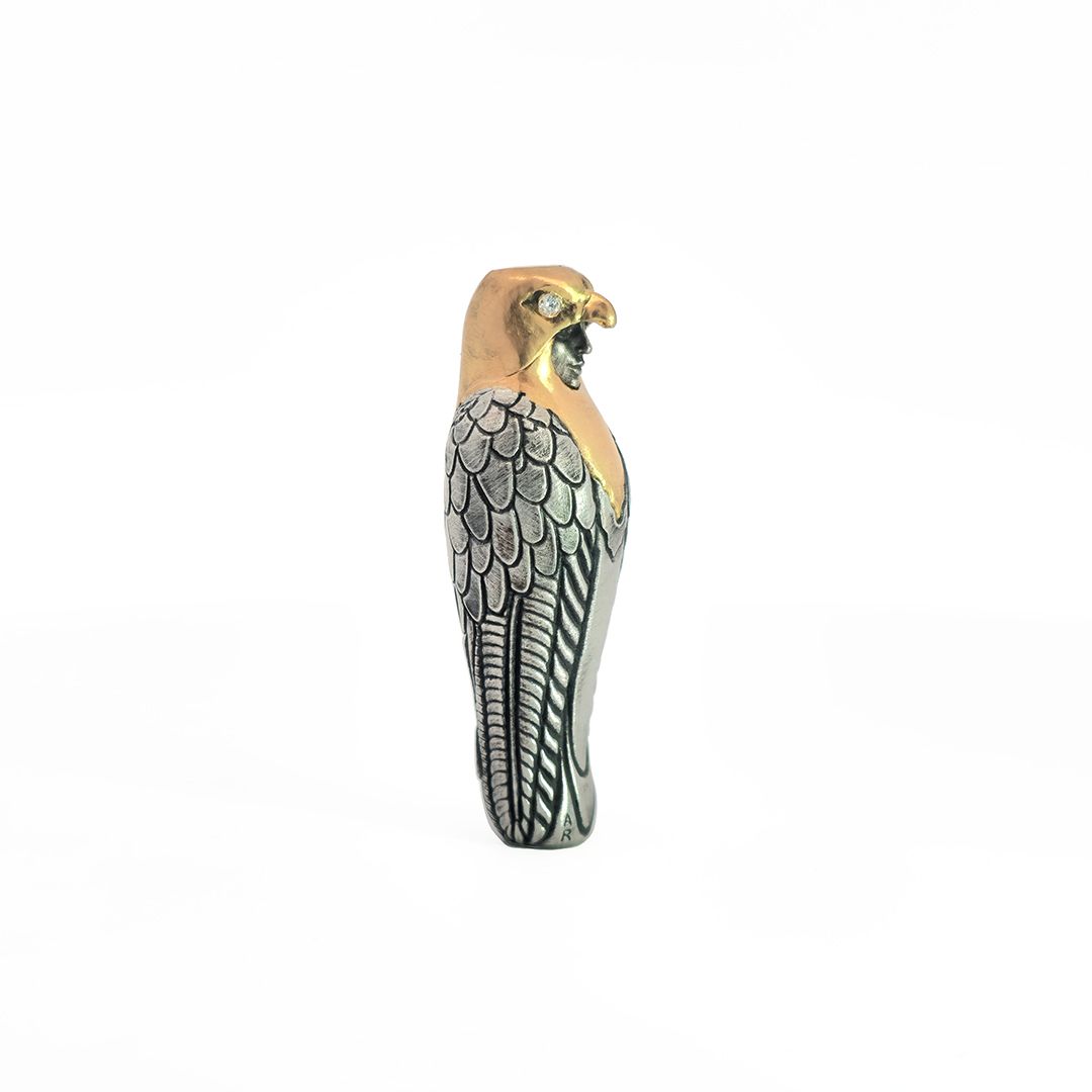 FALCON TOTEM