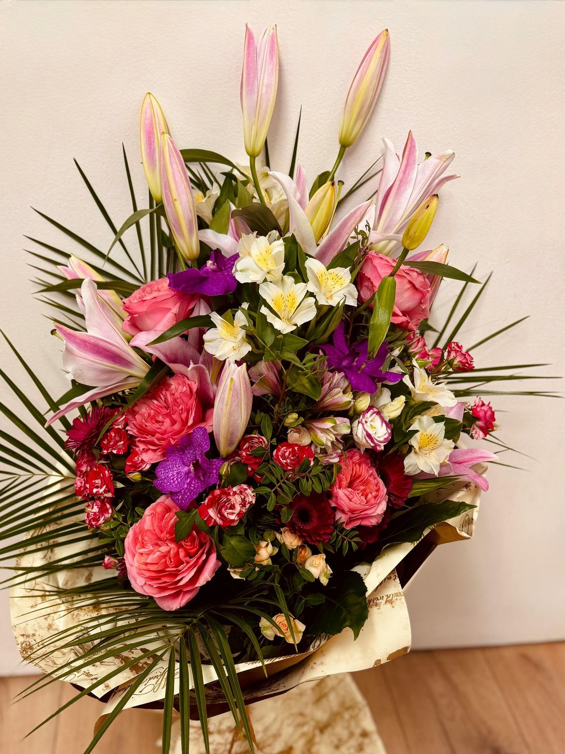 Classic Arranged Flowers Classic Arranged Flowers