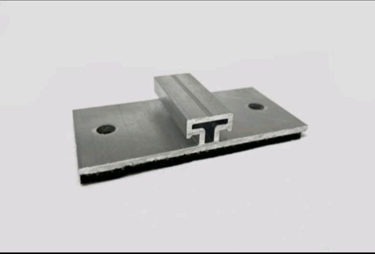Montageplatte mit EPDM Matte