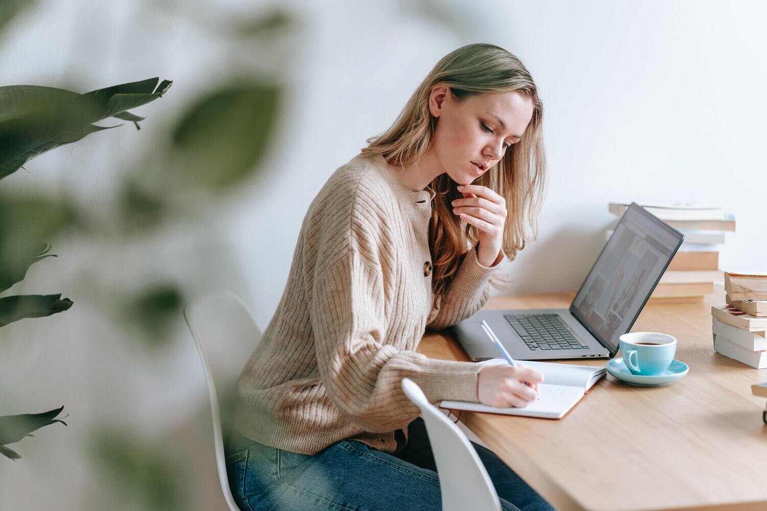 Excel Advanced: Pivot Tables, Tables, Graphs &amp; Creating Visual Reports Course