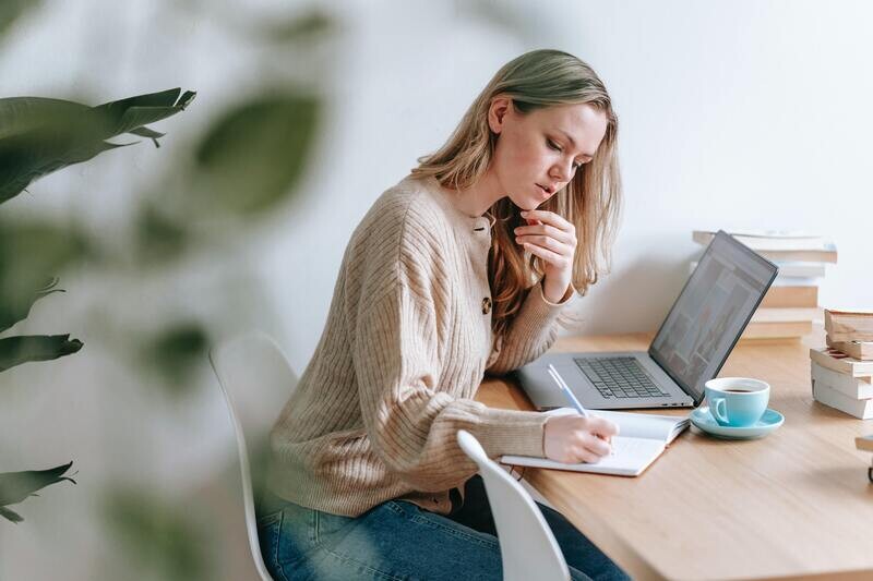 Excel Advanced: Pivot Tables, Tables, Graphs &amp; Creating Visual Reports Course