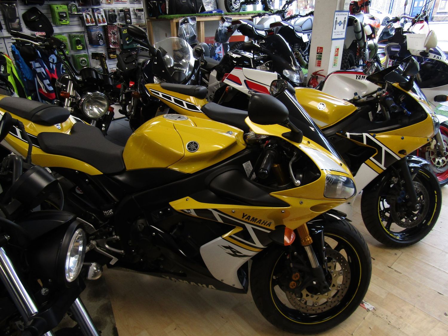 yamaha R1 50TH ANNIVERSARY