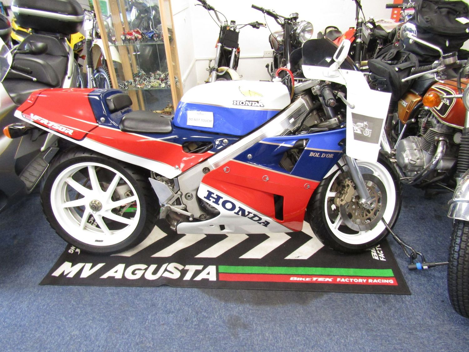 HONDA  VFR750R BOLDOR