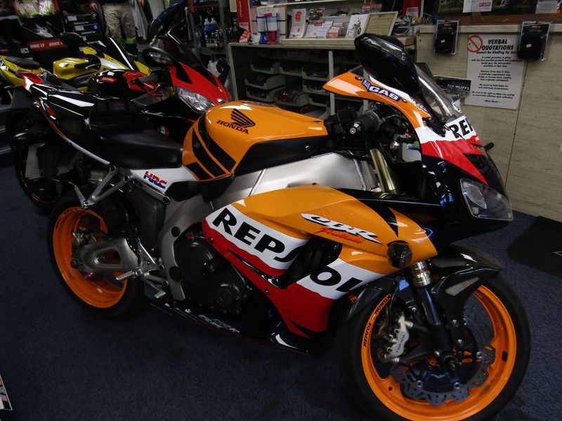 HONDA CBR 1000CC REPSOL