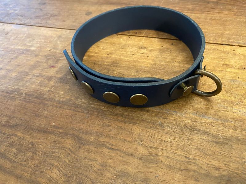 Collier vachette bleue