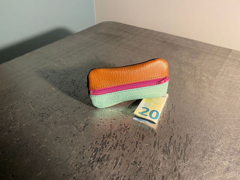 Joker double, vert, cognac et aqua.