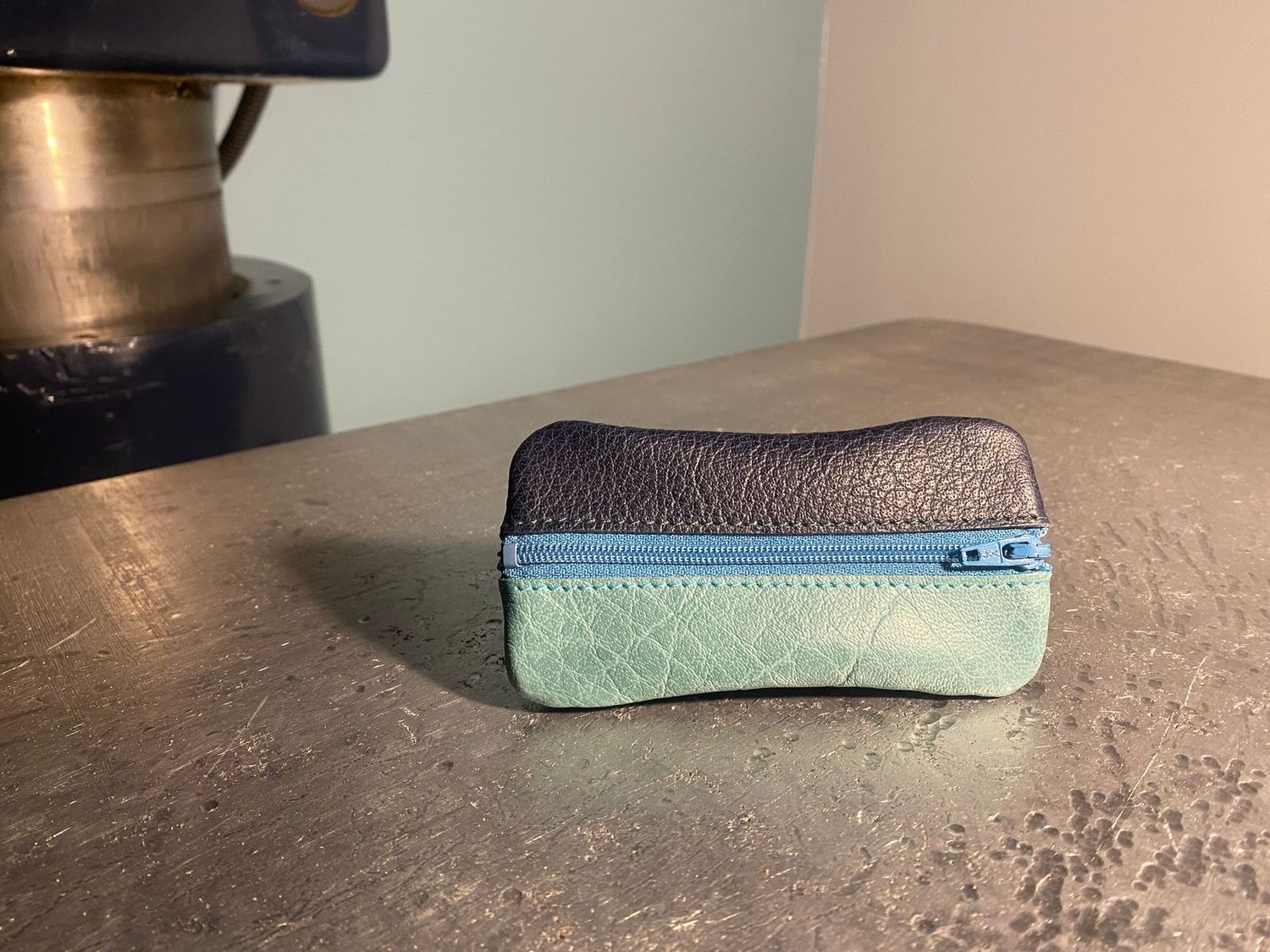 Joker double, marine et cèdre. Joker double, marine et cèdre.