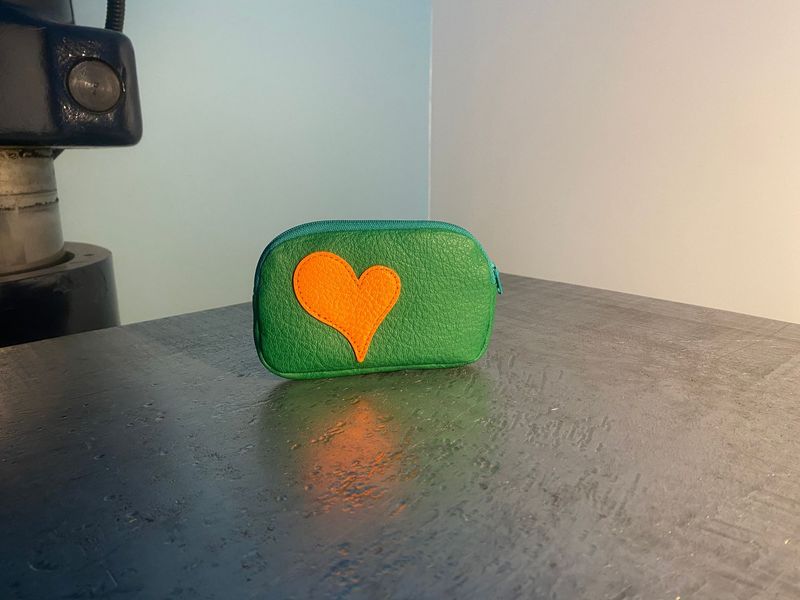Roscoe vert et coeur orange