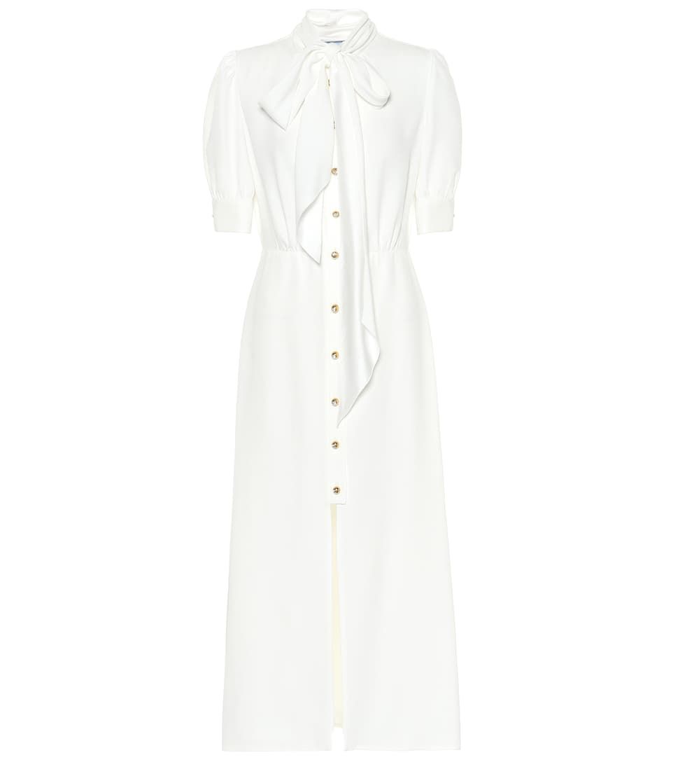 Robe d'été légère et blanche