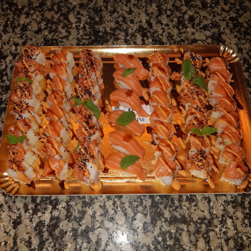 Plateau de Sushi et California