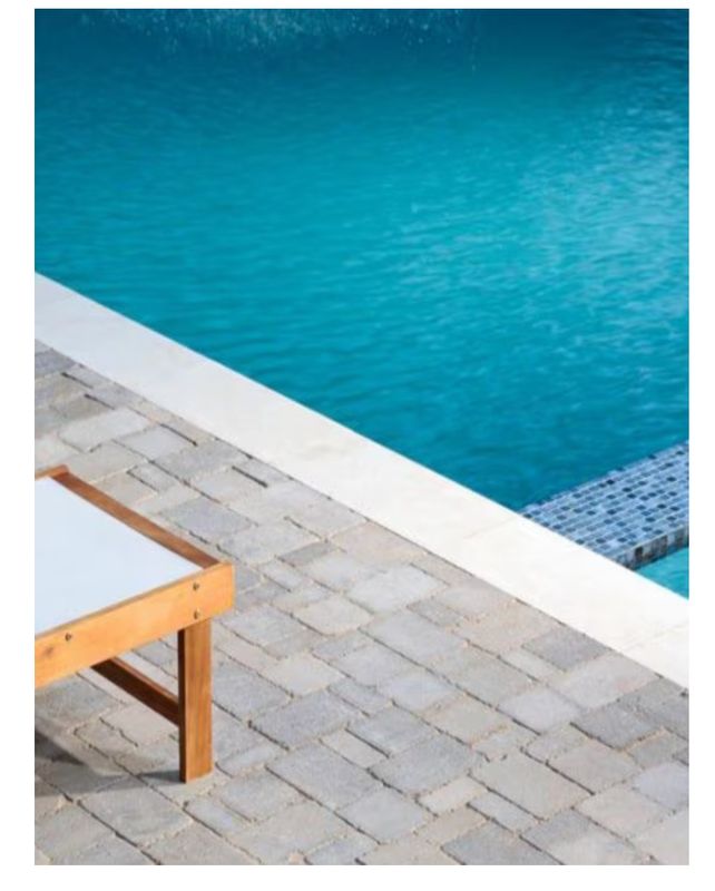 Belgard "DUBLIN COBBLE PAVER" 3 pc. "FOSSIL BEIGE 60mm" (128 sq. ft in/pallet). Call for Pricing.