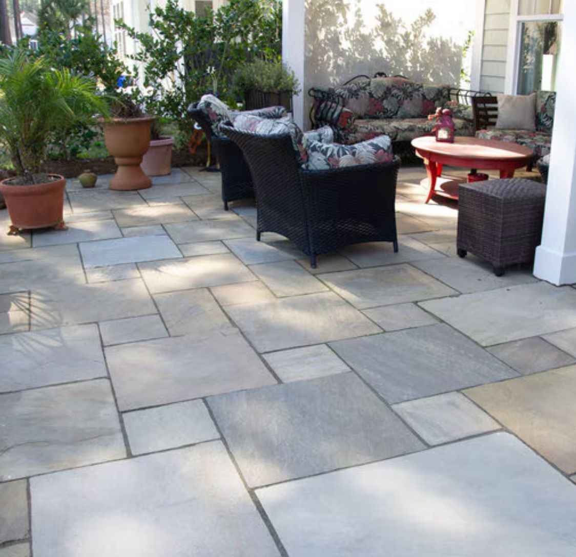 Solstice Dimensional Castle Grey Sandstone Hand Cut 4 pc. Patio Pack 7/8 in. (108 sq. ft./pallet) Call for Pricing.