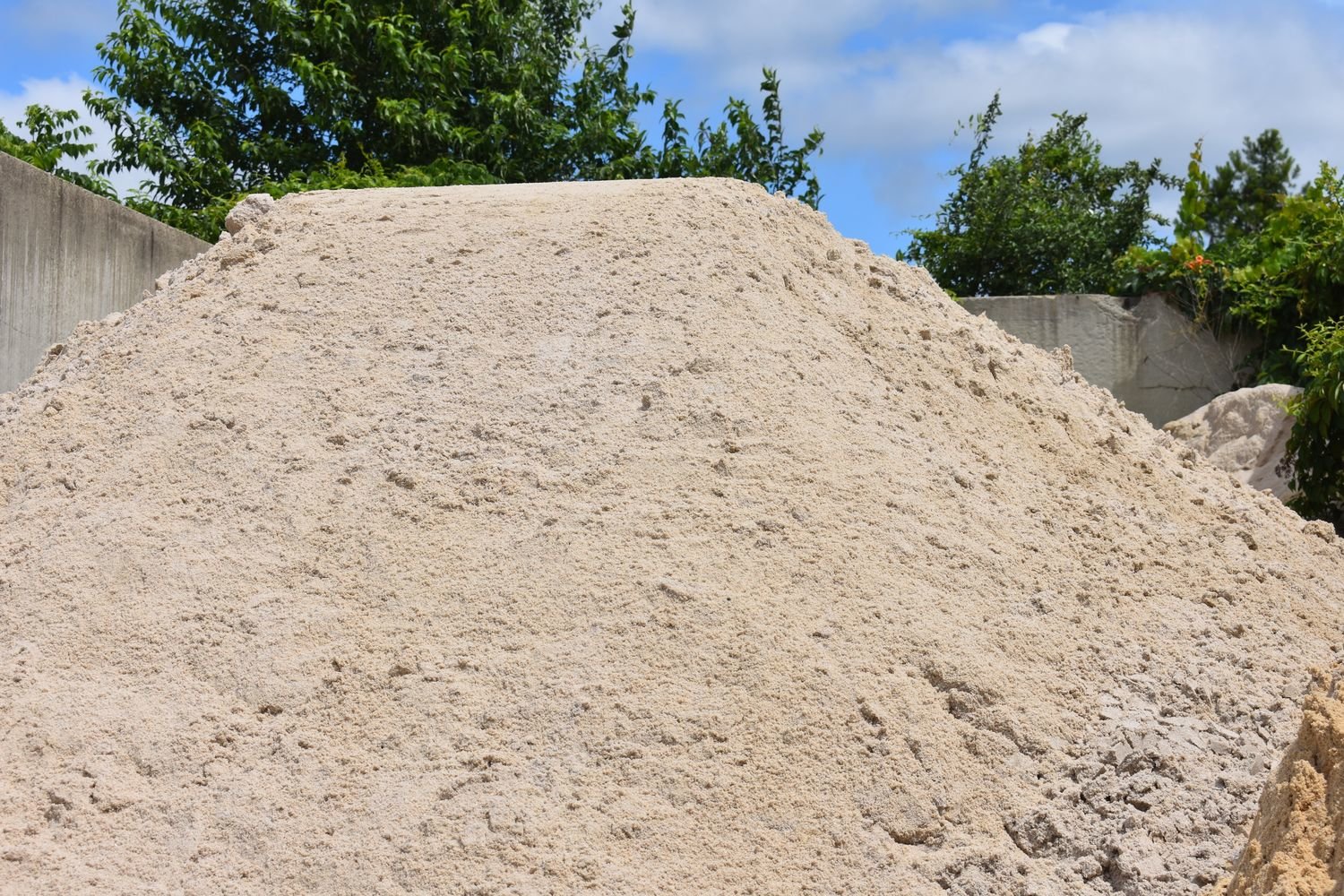 Bulk PLAY Sand (per cu. yd)