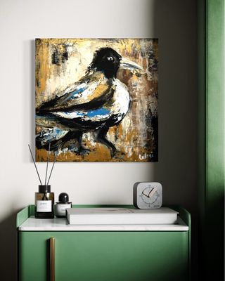 Crow – Mysterious Messenger Between Worlds